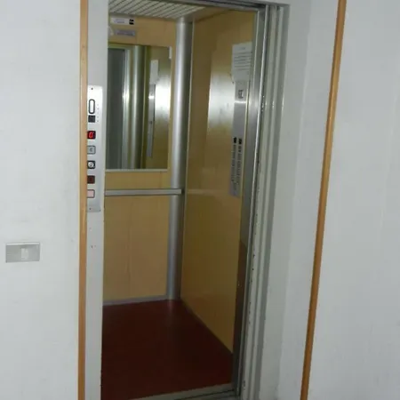 Apartment Station *